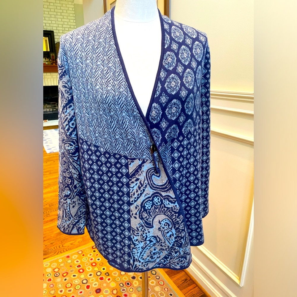 J Jill wrap tunic sweater in shades of blue